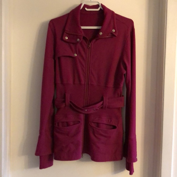 Lululemon Full Metal jacket in dark fuscia